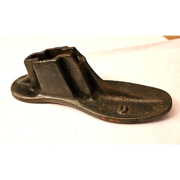 Vintage Cast Iron Cobblers Childs Shoe Form Mold #5 Stamp Primitive (gg273) - Picture 1 of 9